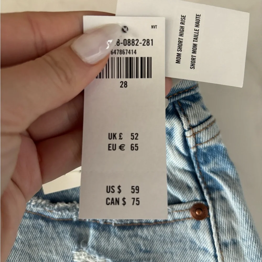 Abercrombie Curve Love Mom Jean Shorts - Size 6 - NWT - Picture 7 of 7